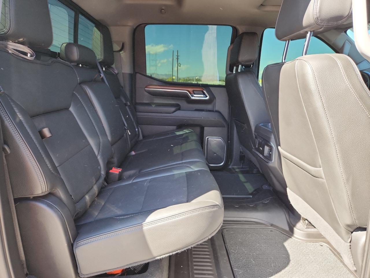 2023 GMC Sierra
