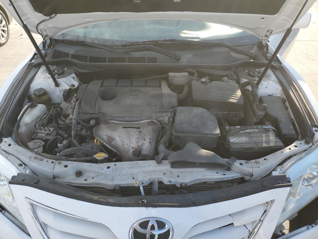 2011 TOYOTA CAMRY