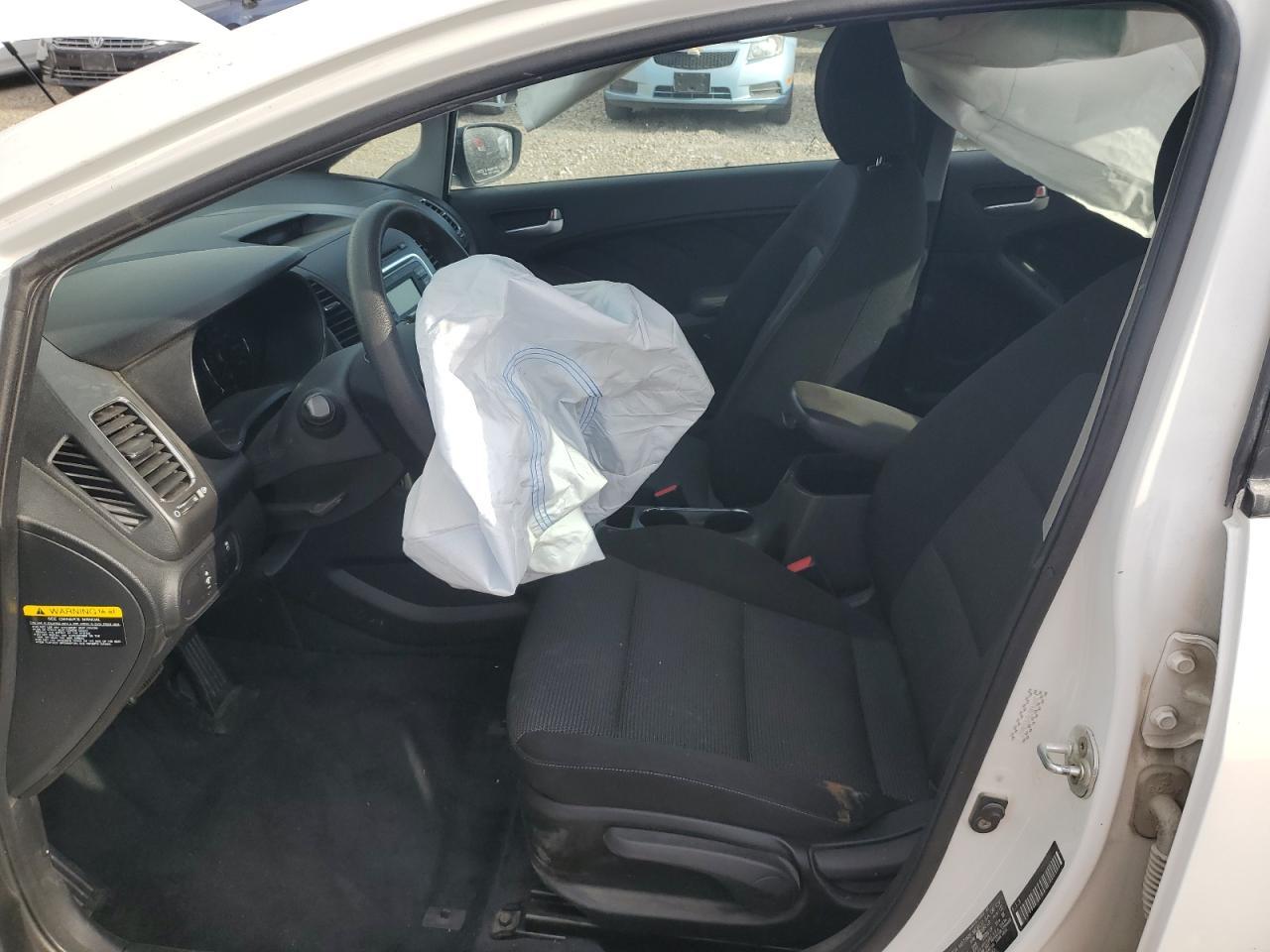 2017 KIA FORTE
