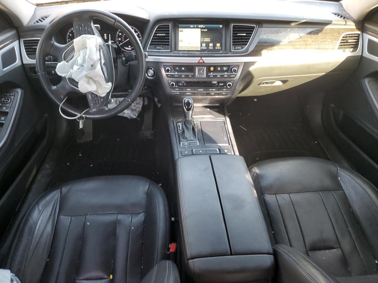2015 HYUNDAI GENESIS