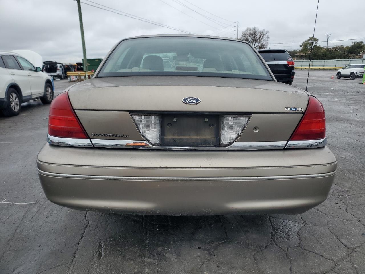 2005 FORD Crown Victoria