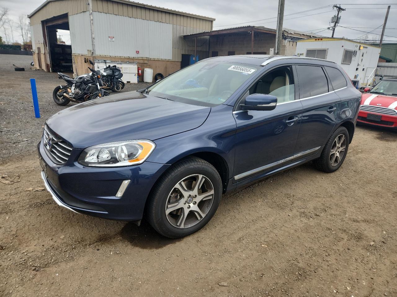 2015 VOLVO XC60