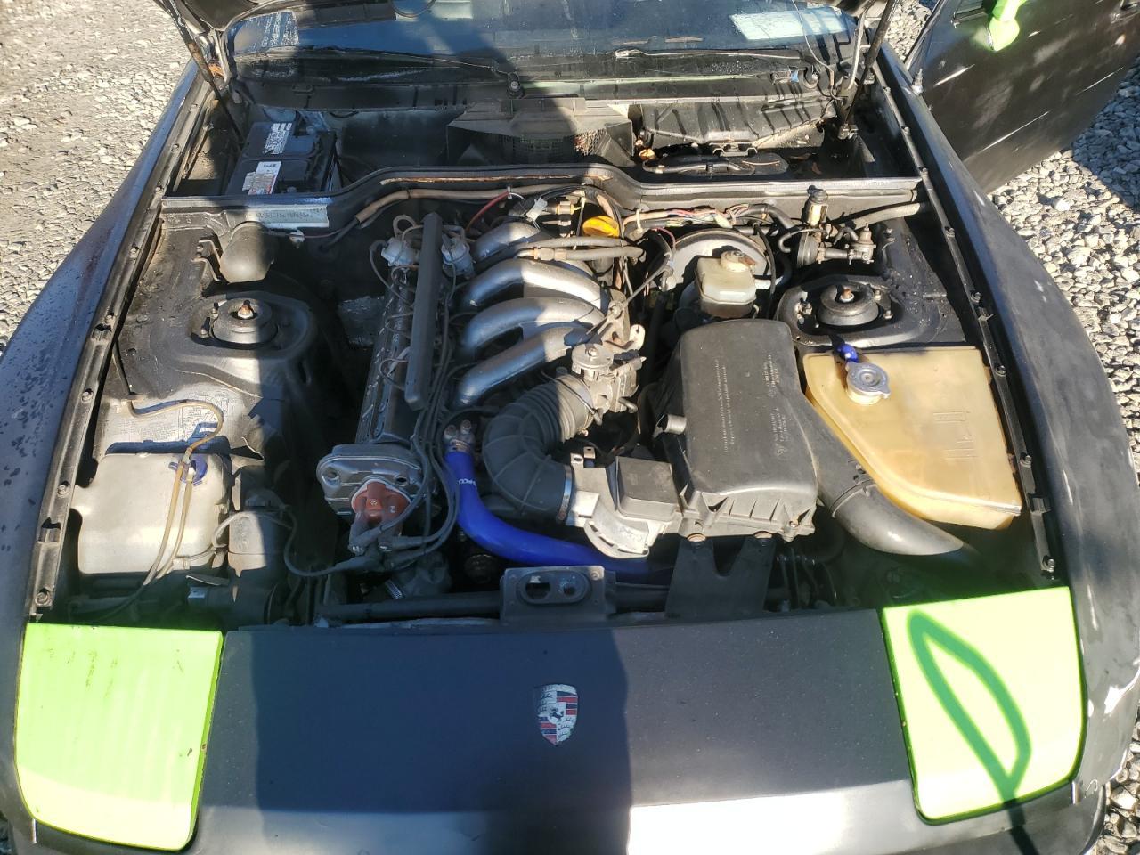 1983 PORSCHE 944