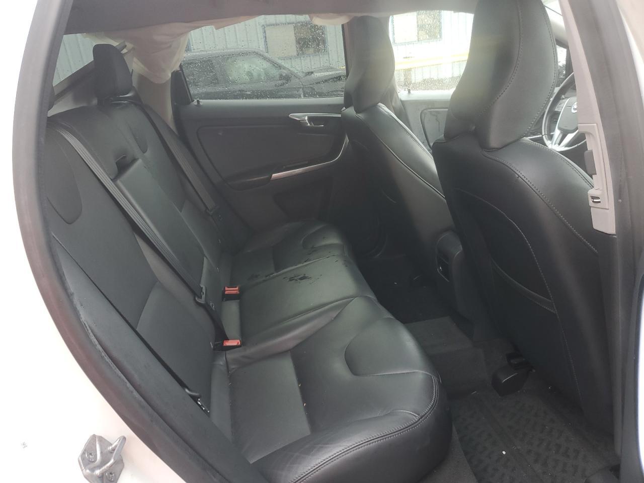 2016 VOLVO XC60