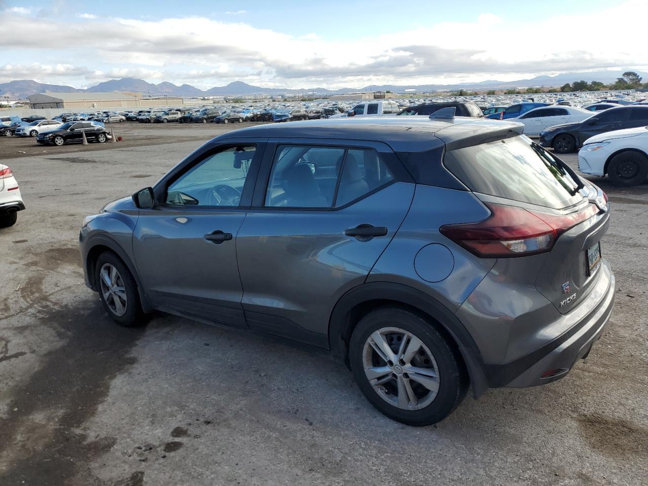 2021 NISSAN KICKS