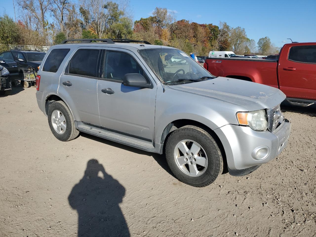 2010 FORD ESCAPE