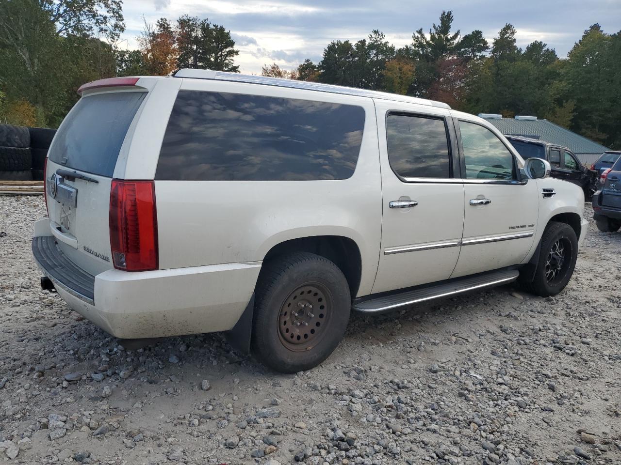 2013 CADILLAC ESCALADE