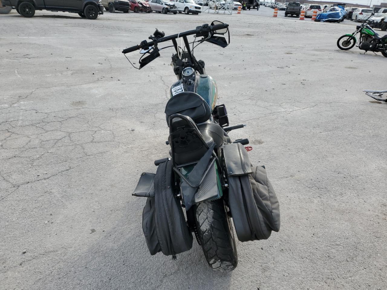 2011 HARLEY-DAVIDSON Fxdb