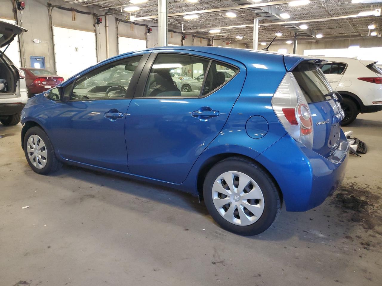 2014 TOYOTA Prius c