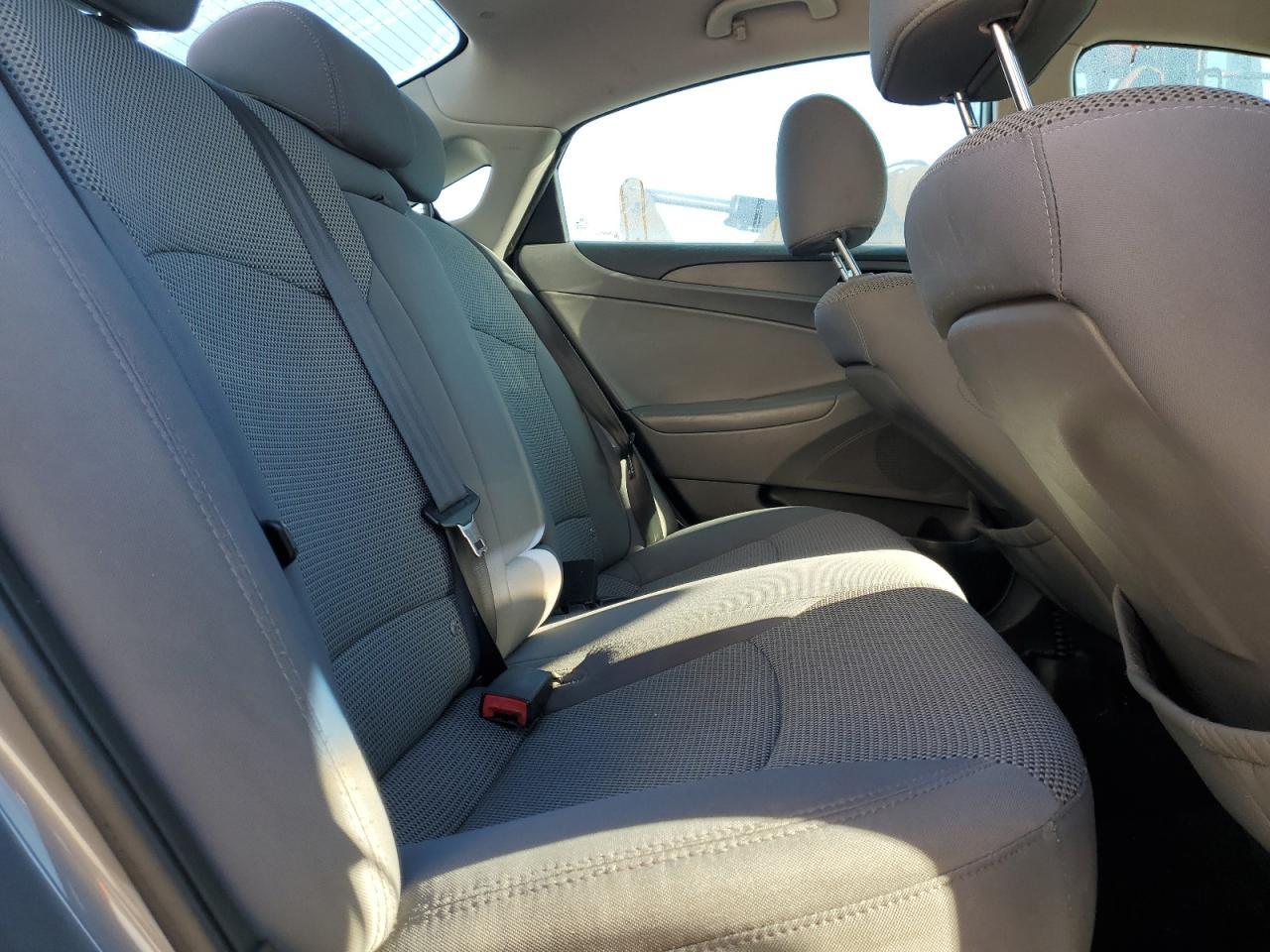 2011 HYUNDAI SONATA