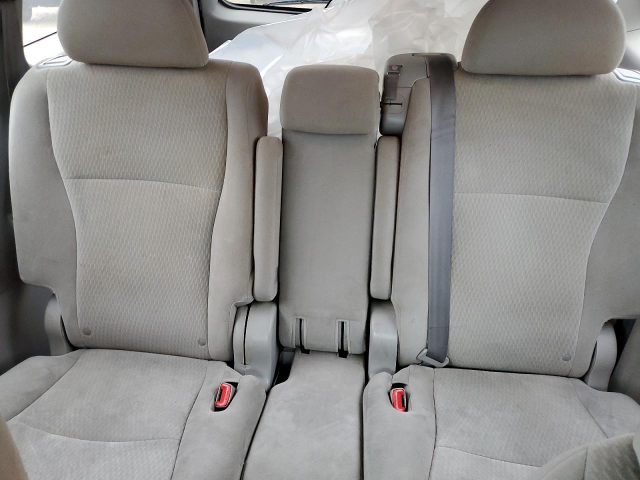 2010 TOYOTA HIGHLANDER