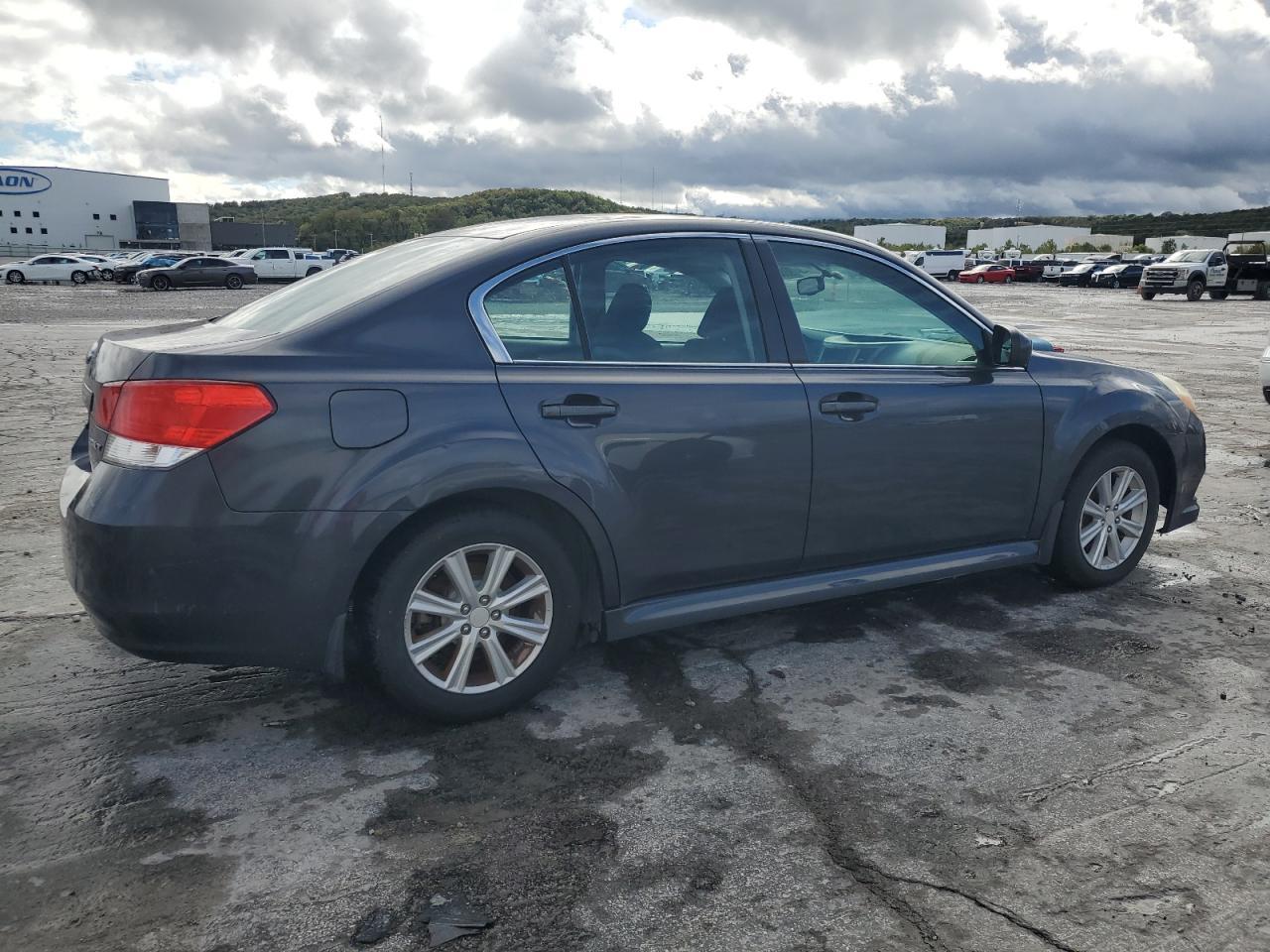 2011 SUBARU Legacy