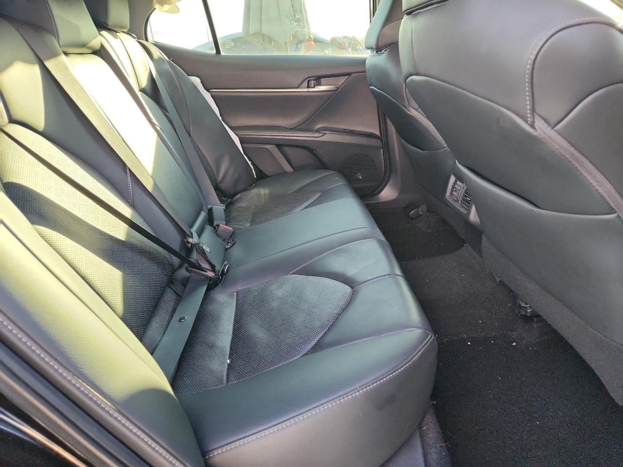 2019 TOYOTA CAMRY