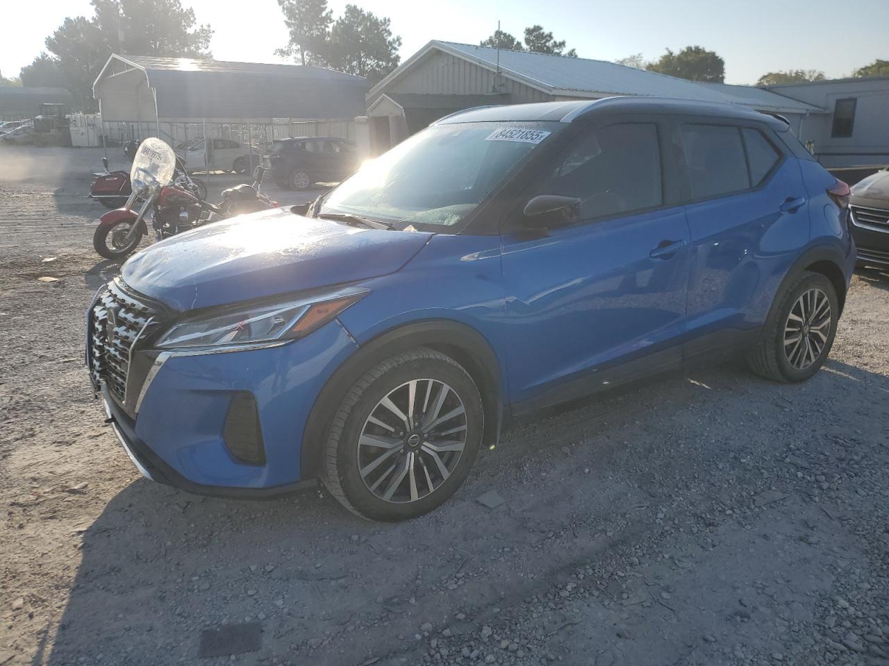 2021 NISSAN KICKS