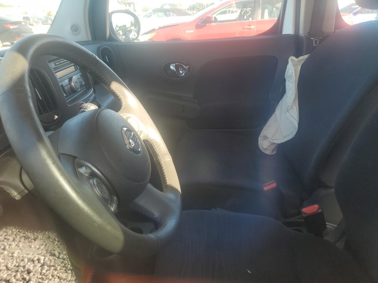 2010 NISSAN CUBE