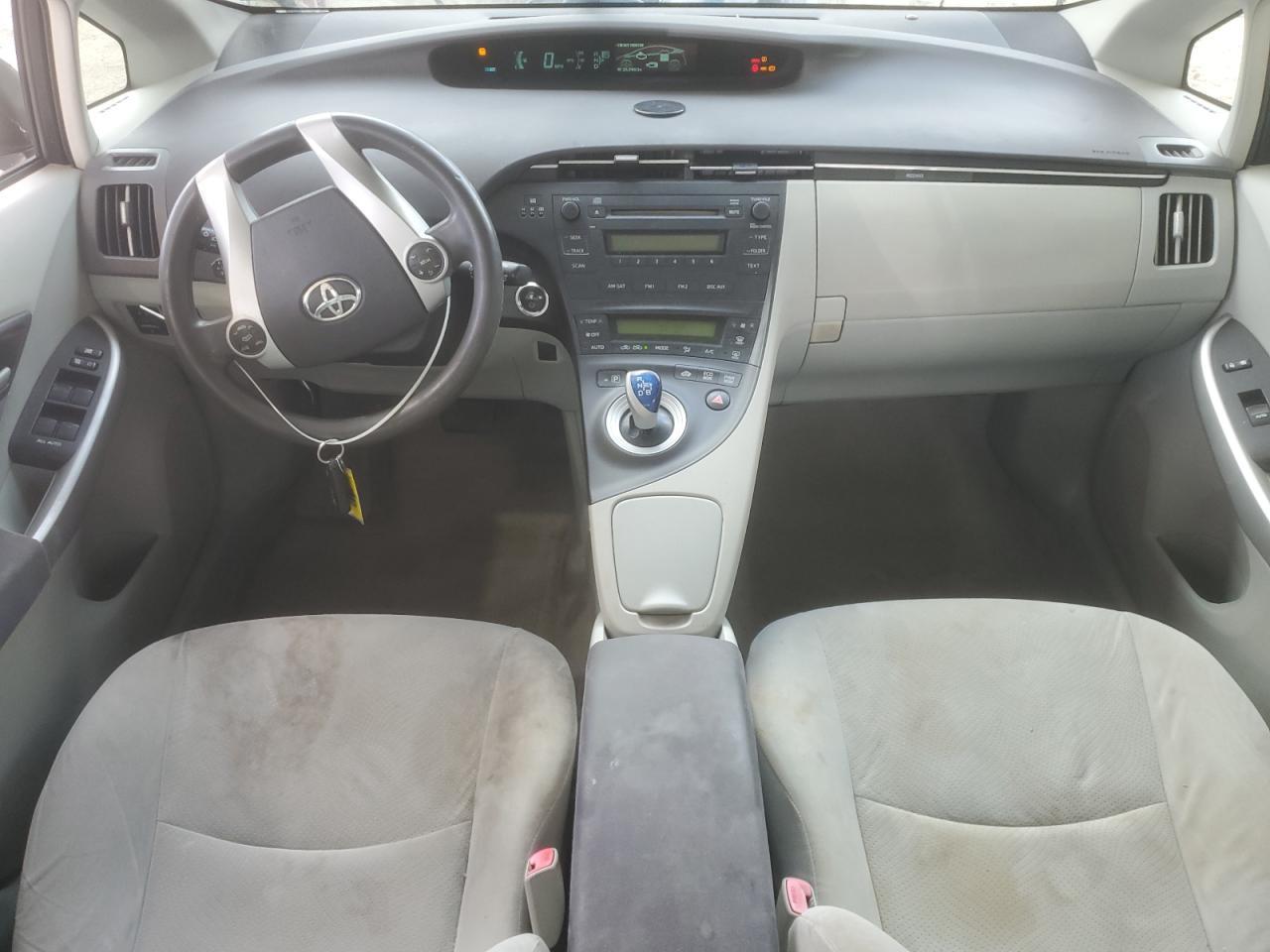 2011 TOYOTA PRIUS