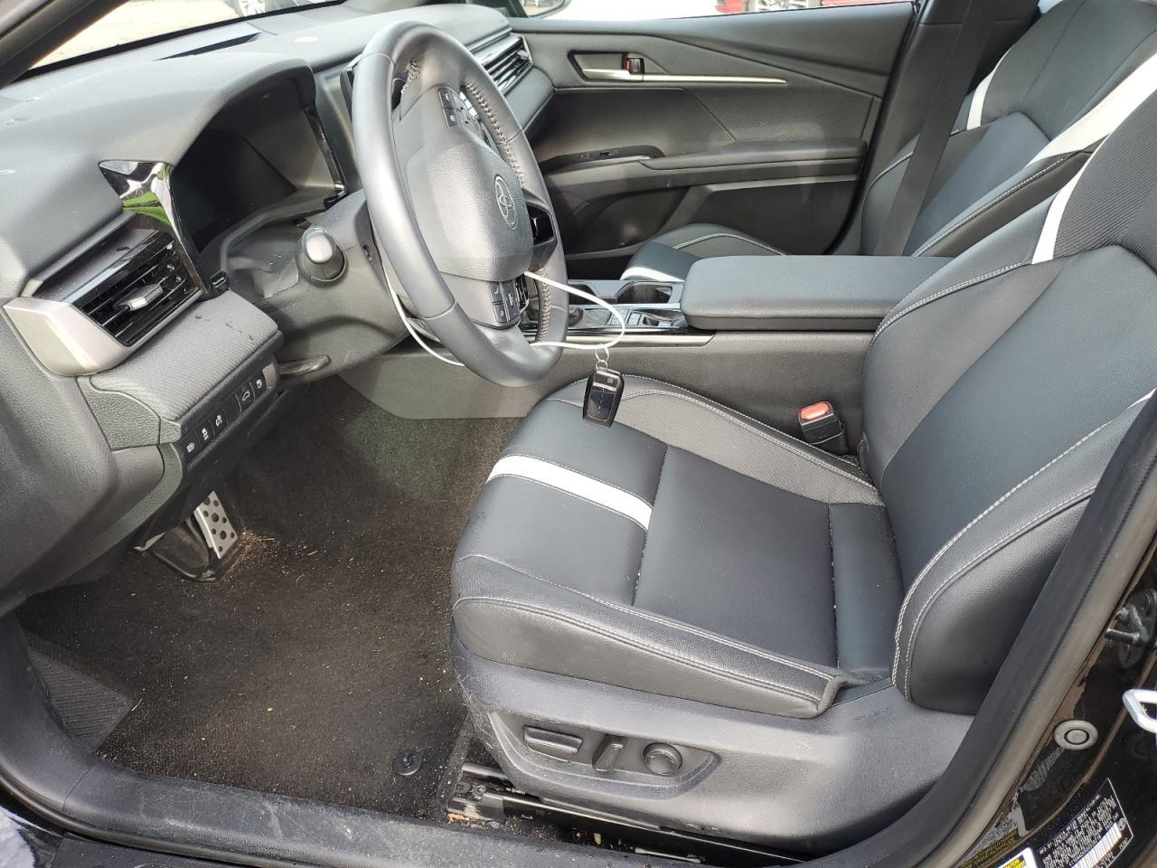 2025 TOYOTA CAMRY