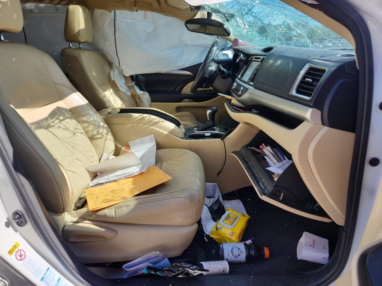2016 TOYOTA HIGHLANDER