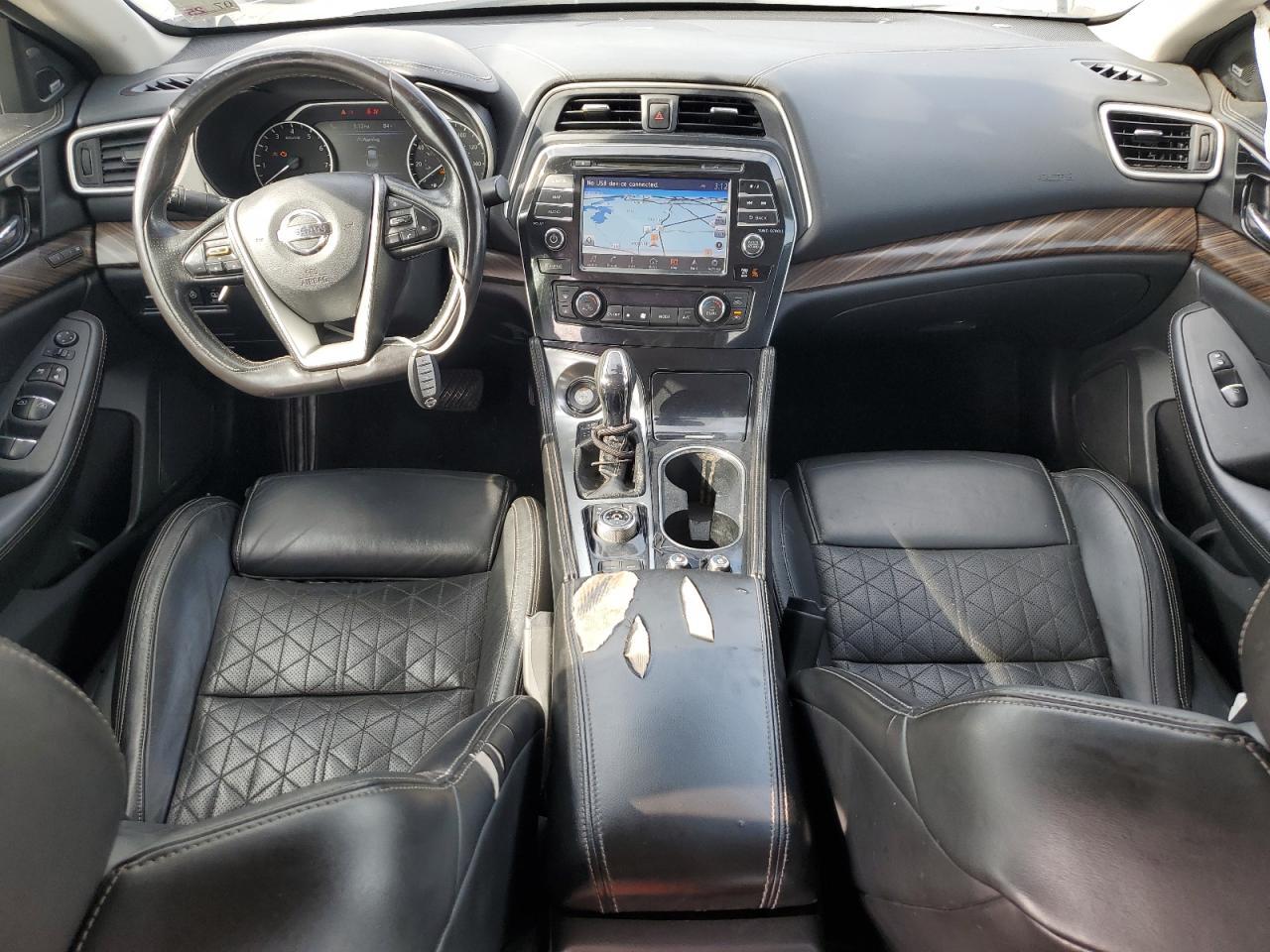 2017 NISSAN Maxima