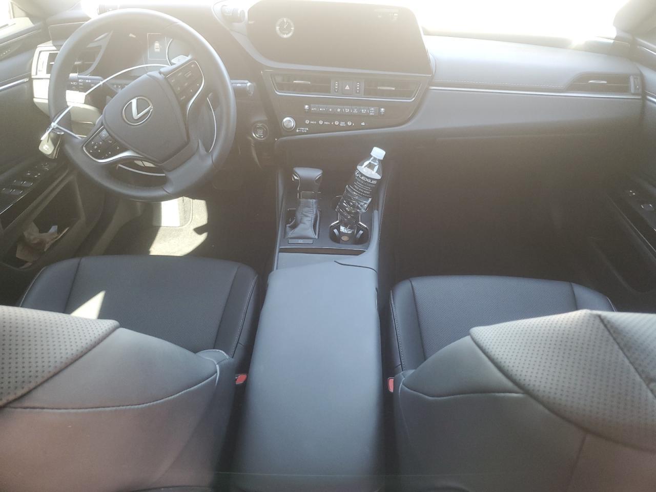 2025 LEXUS ES 350