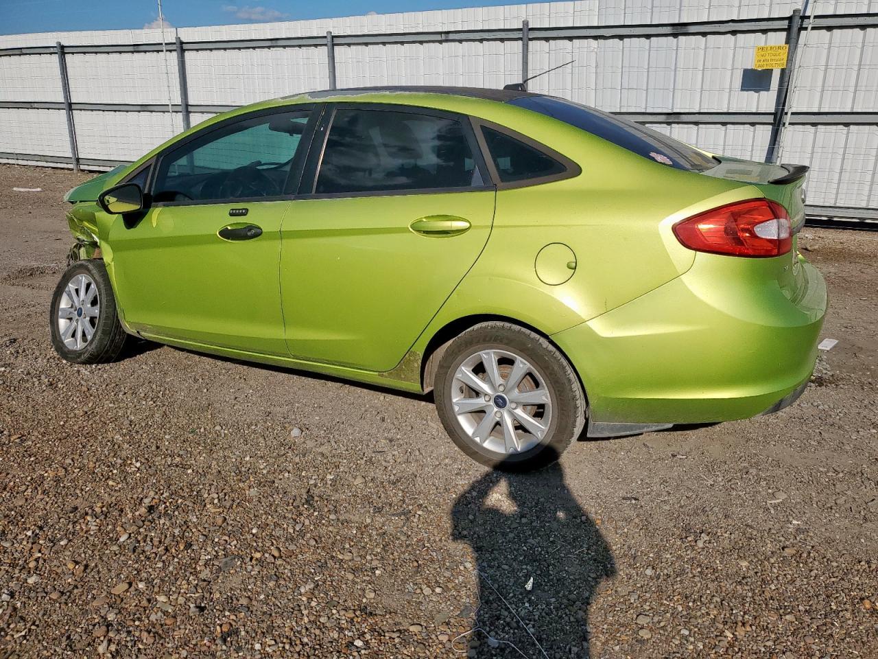 2011 FORD Fiesta