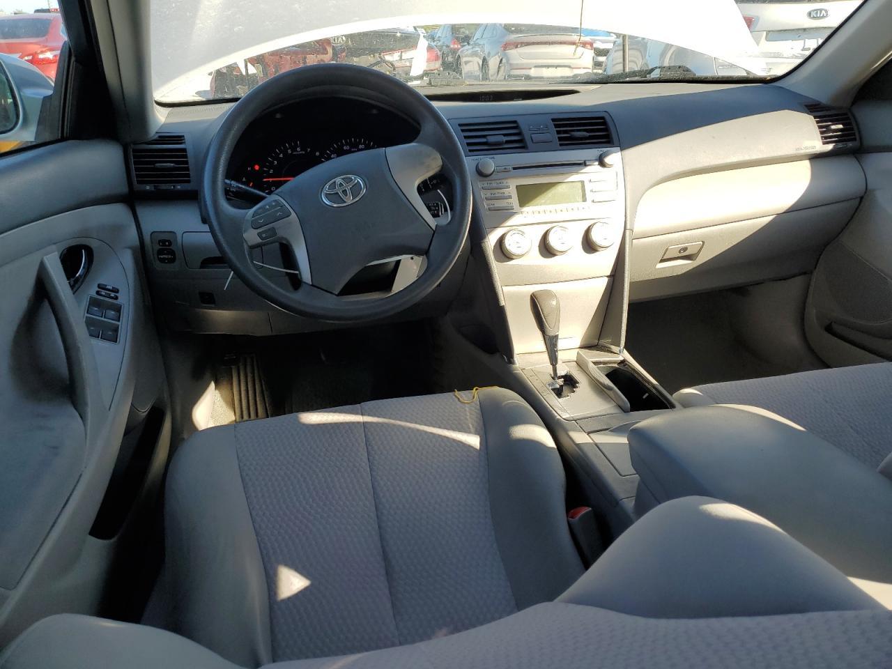 2011 TOYOTA CAMRY