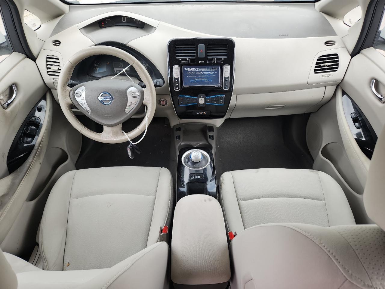 2015 NISSAN LEAF