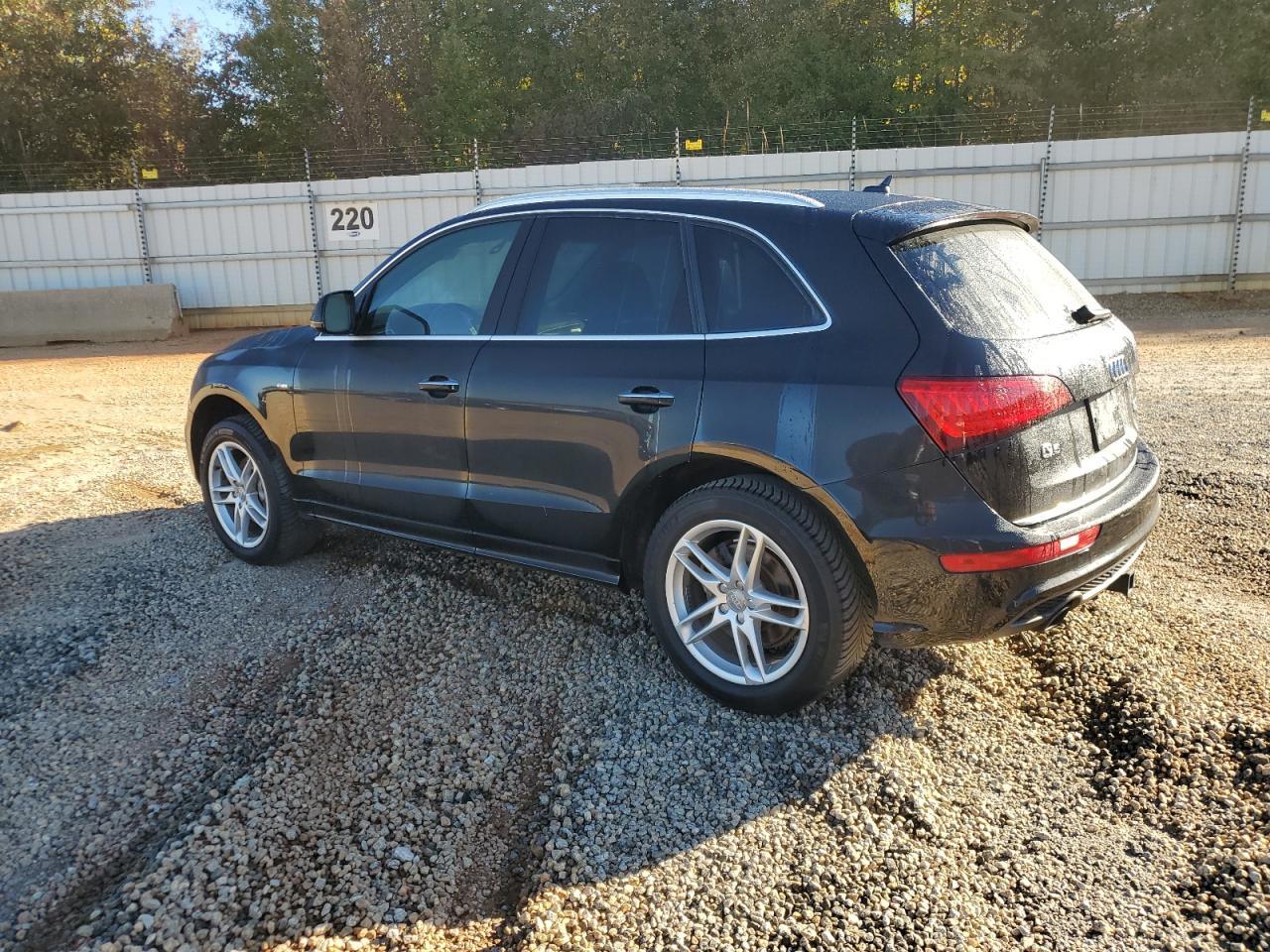 2015 AUDI Q5