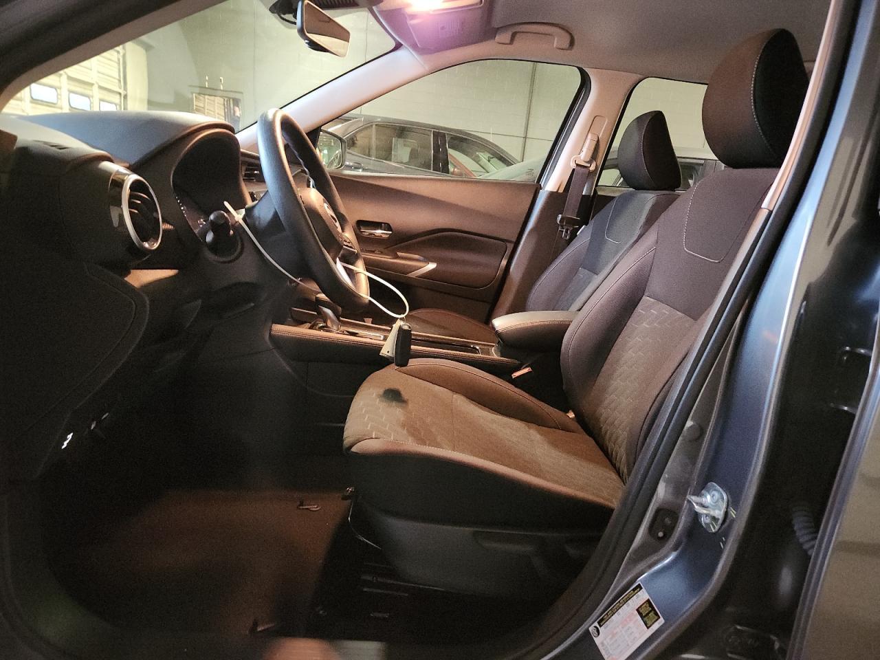 2024 NISSAN KICKS