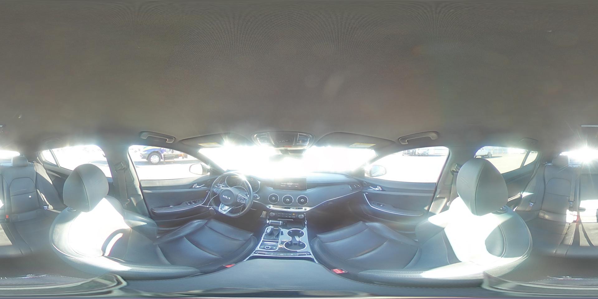 2023 KIA Stinger