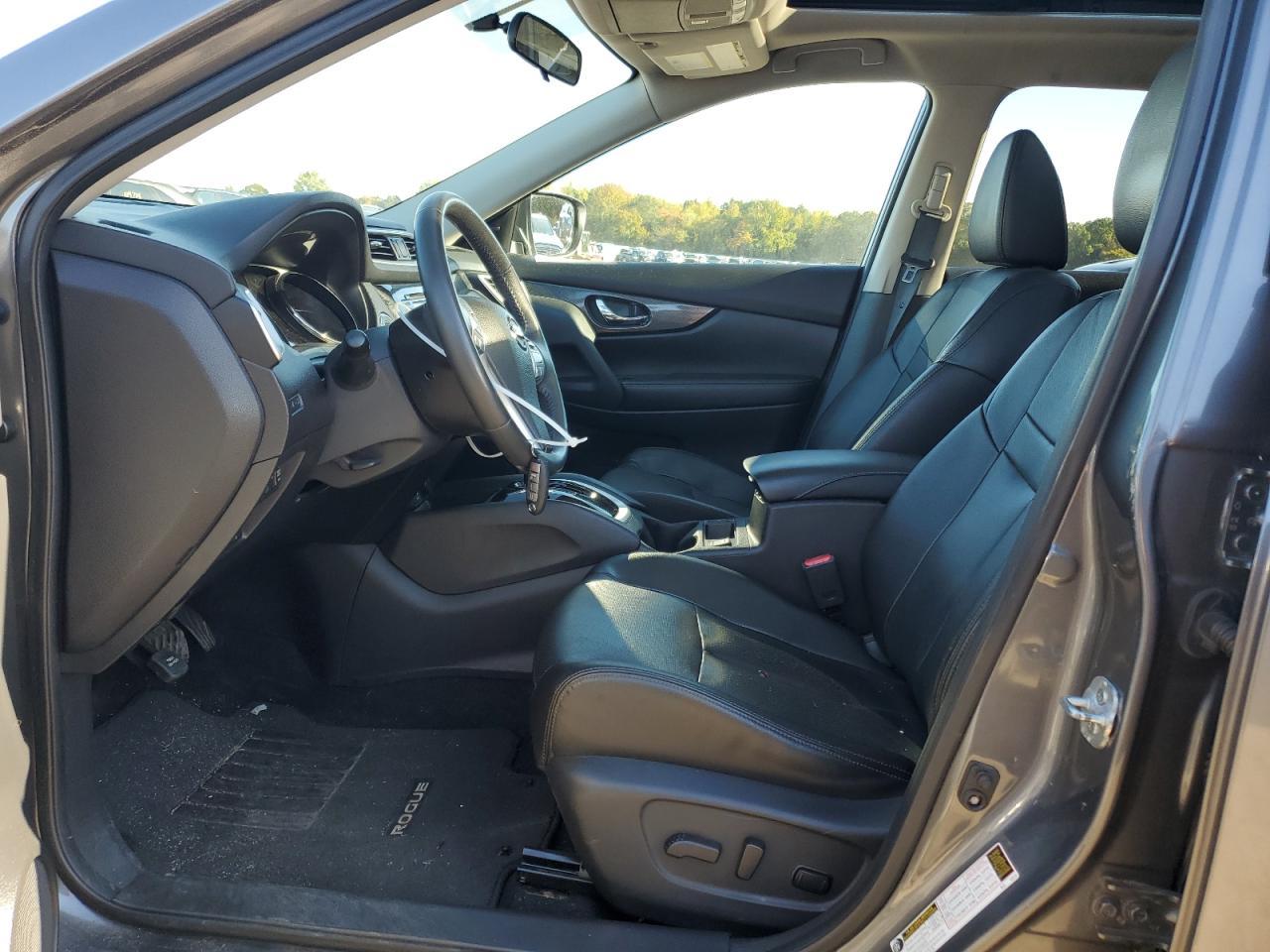 2016 NISSAN ROGUE