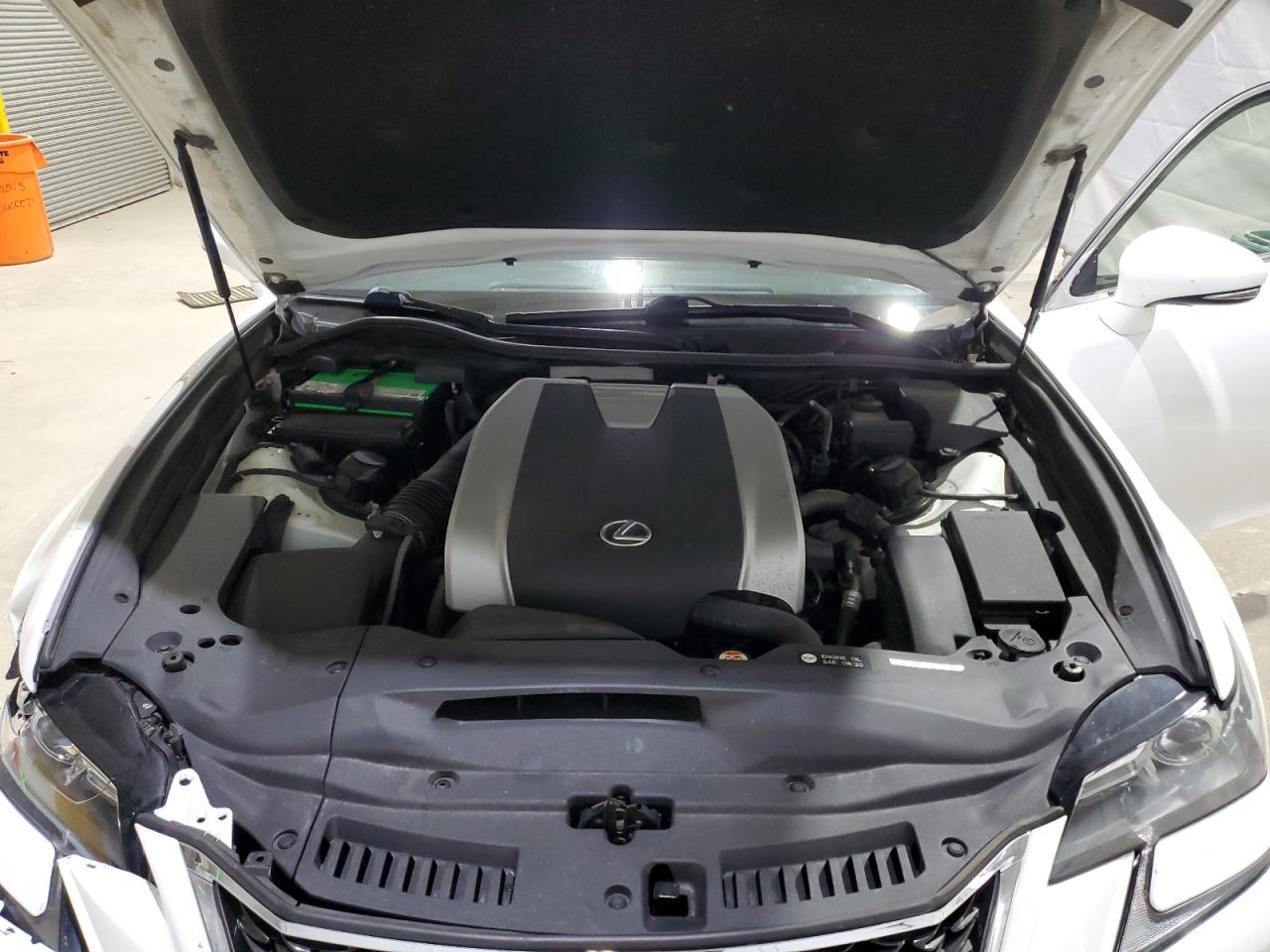 2017 LEXUS Gs