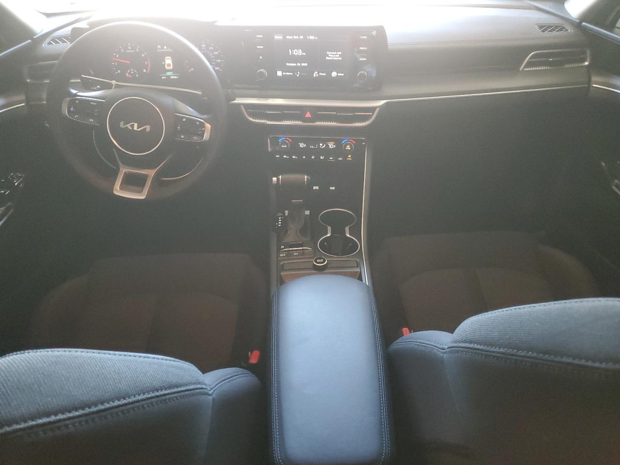 2022 KIA K5