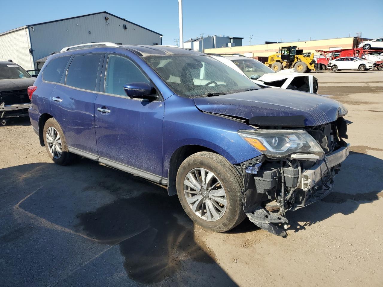 2017 NISSAN PATHFINDER