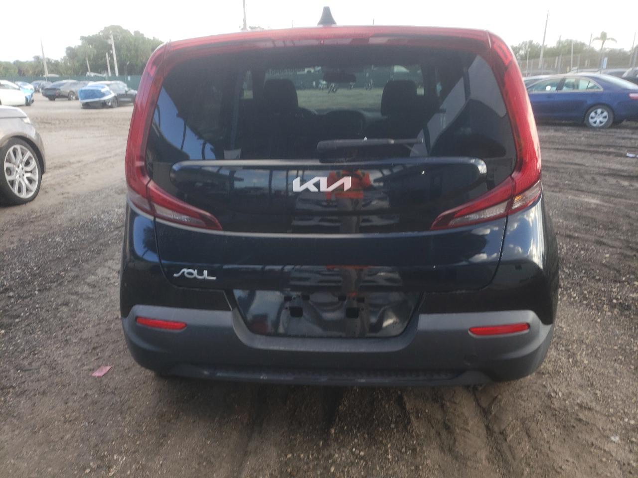 2022 KIA SOUL