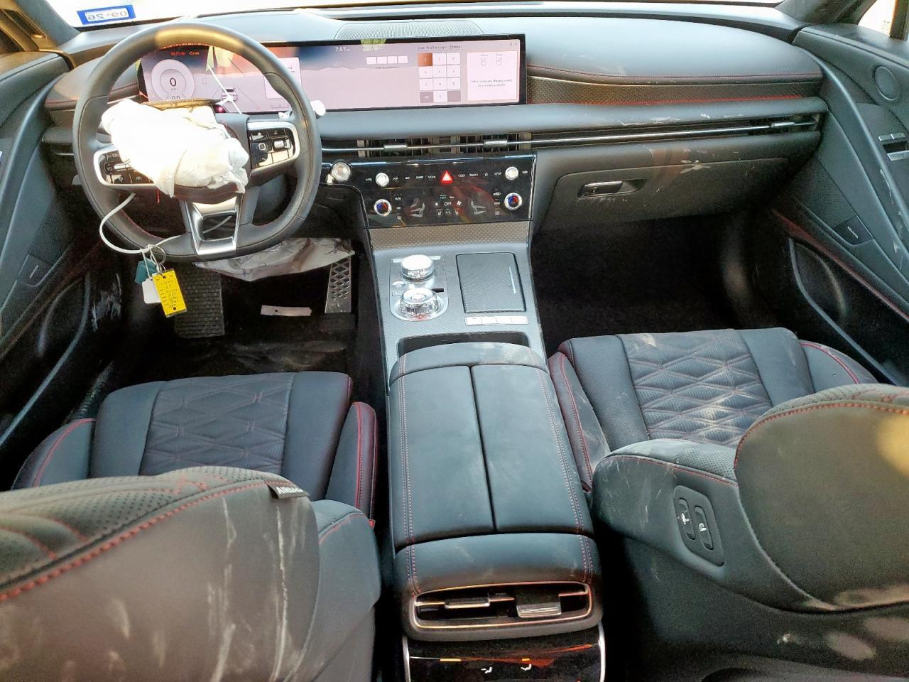2025 GENESIS G80