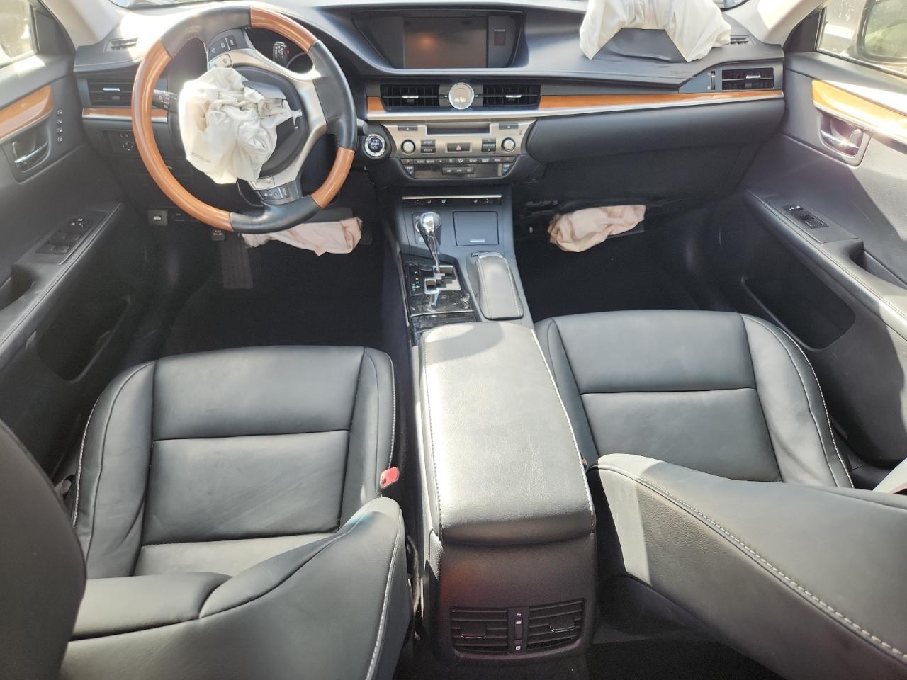 2013 LEXUS ES 300H
