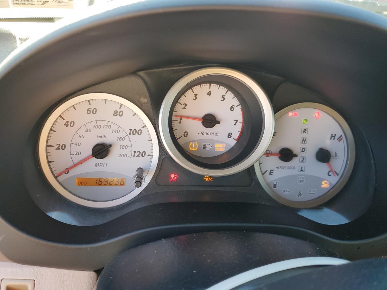 2004 TOYOTA RAV4