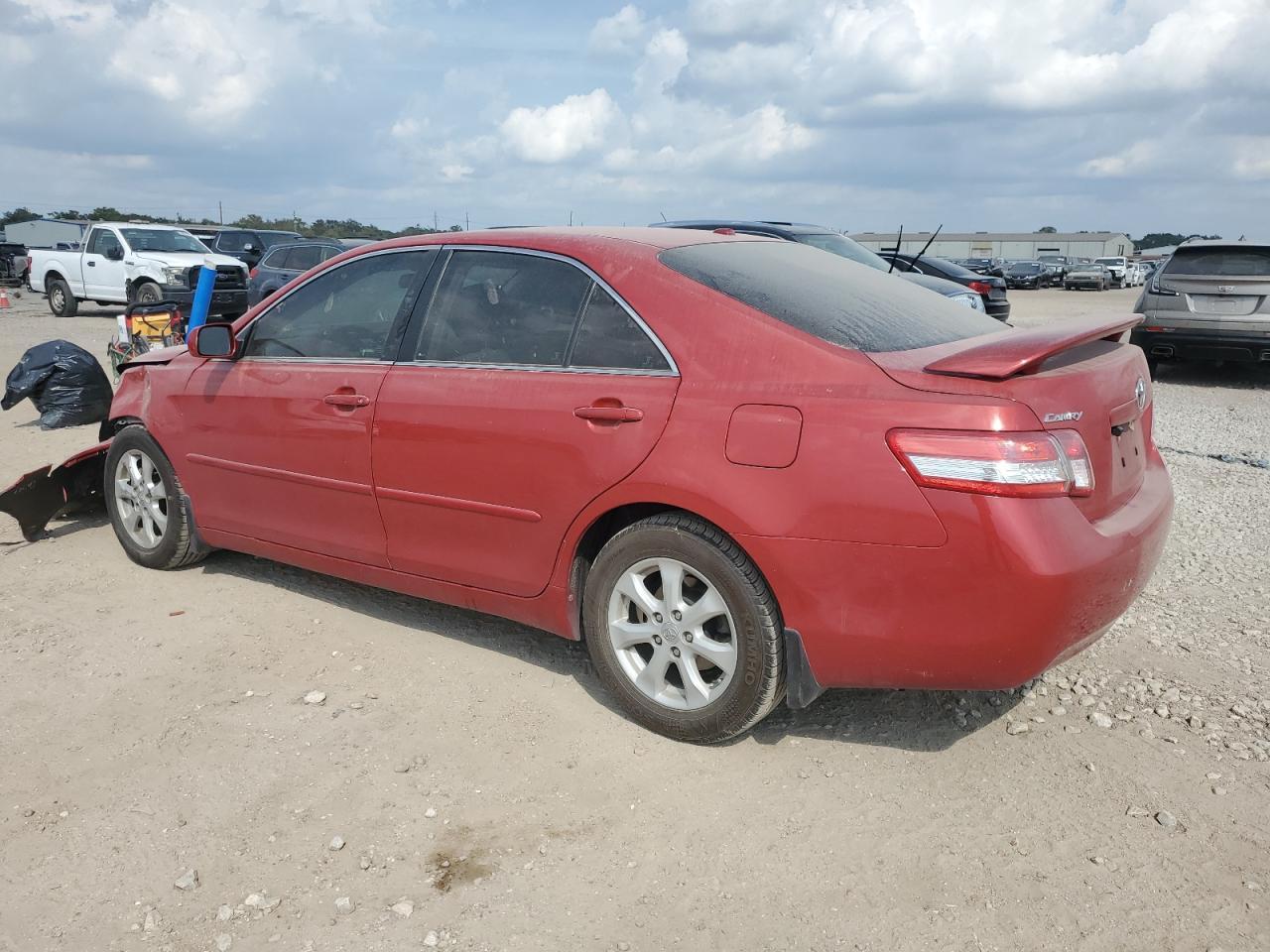 2011 TOYOTA CAMRY