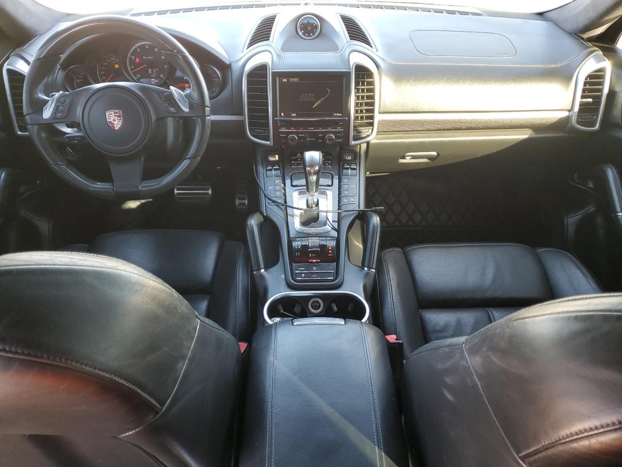 2011 PORSCHE CAYENNE