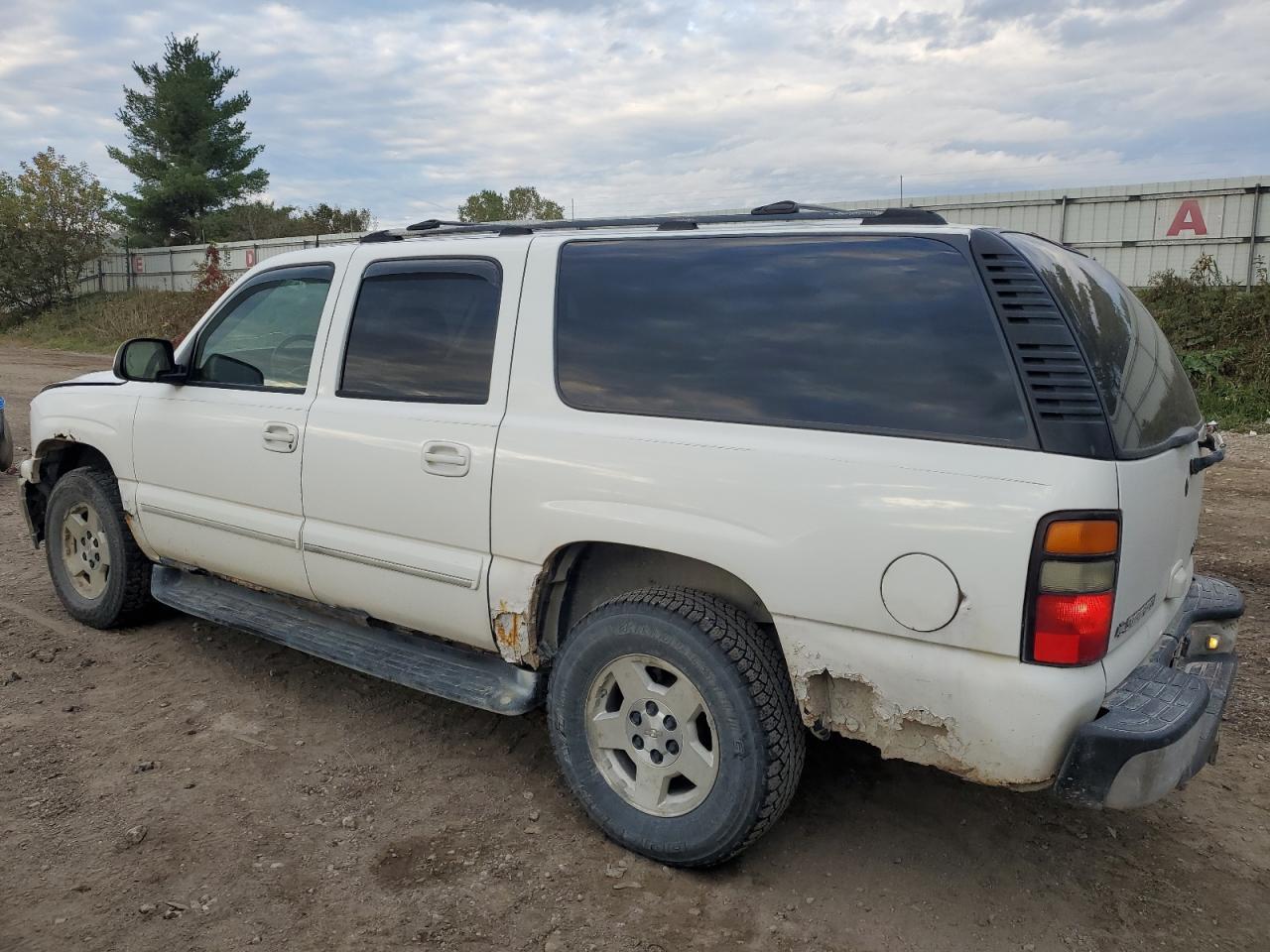 2004 CHEVROLET Suburban