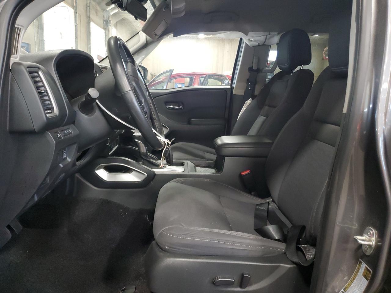 2024 NISSAN Frontier