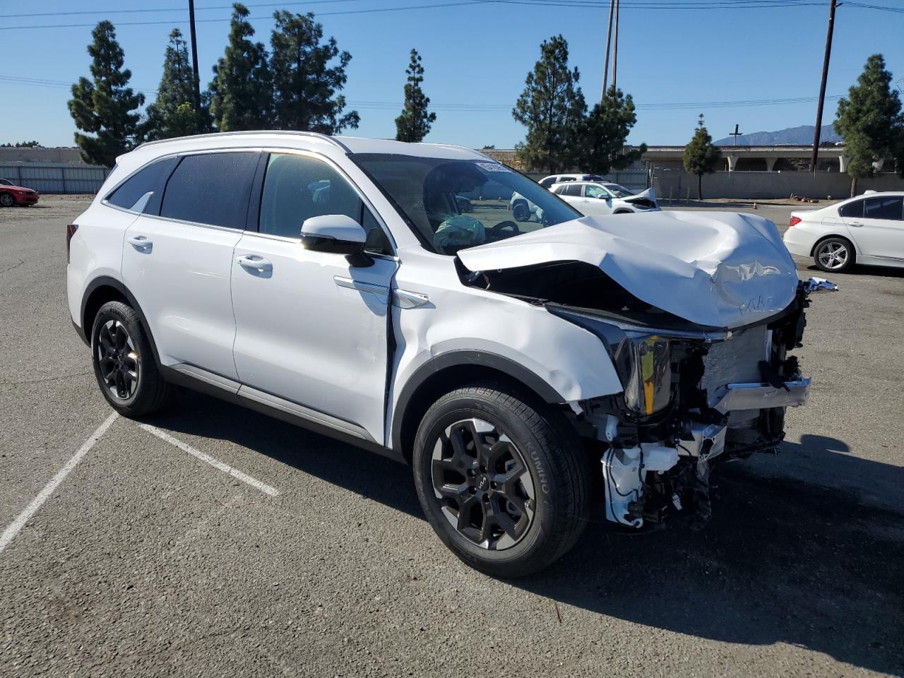 2025 KIA SORENTO