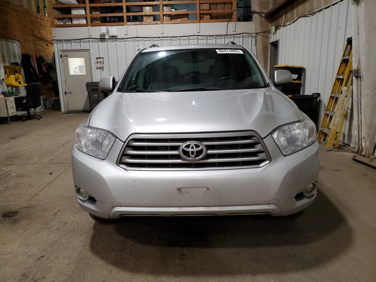 2010 TOYOTA HIGHLANDER