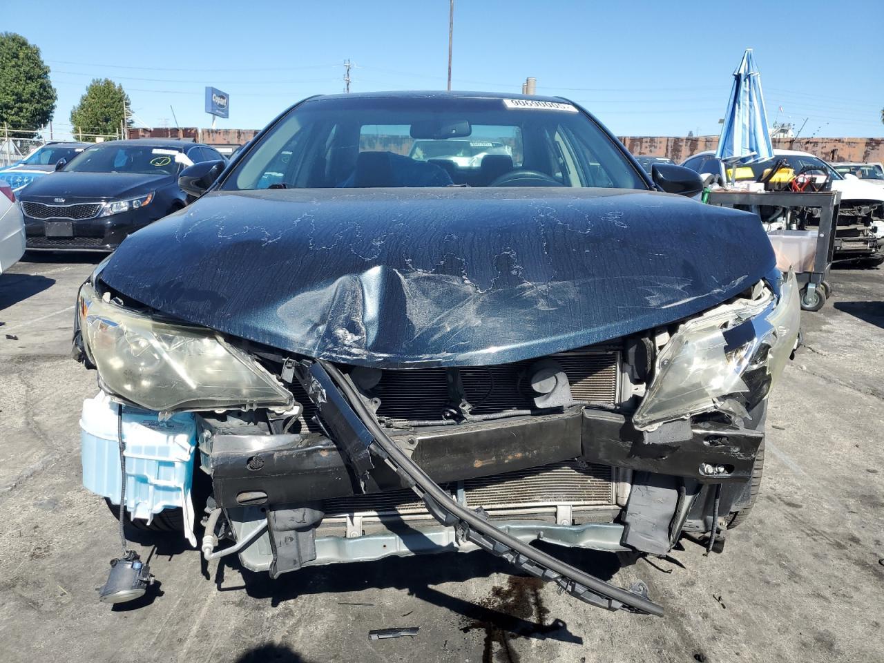 2014 TOYOTA CAMRY