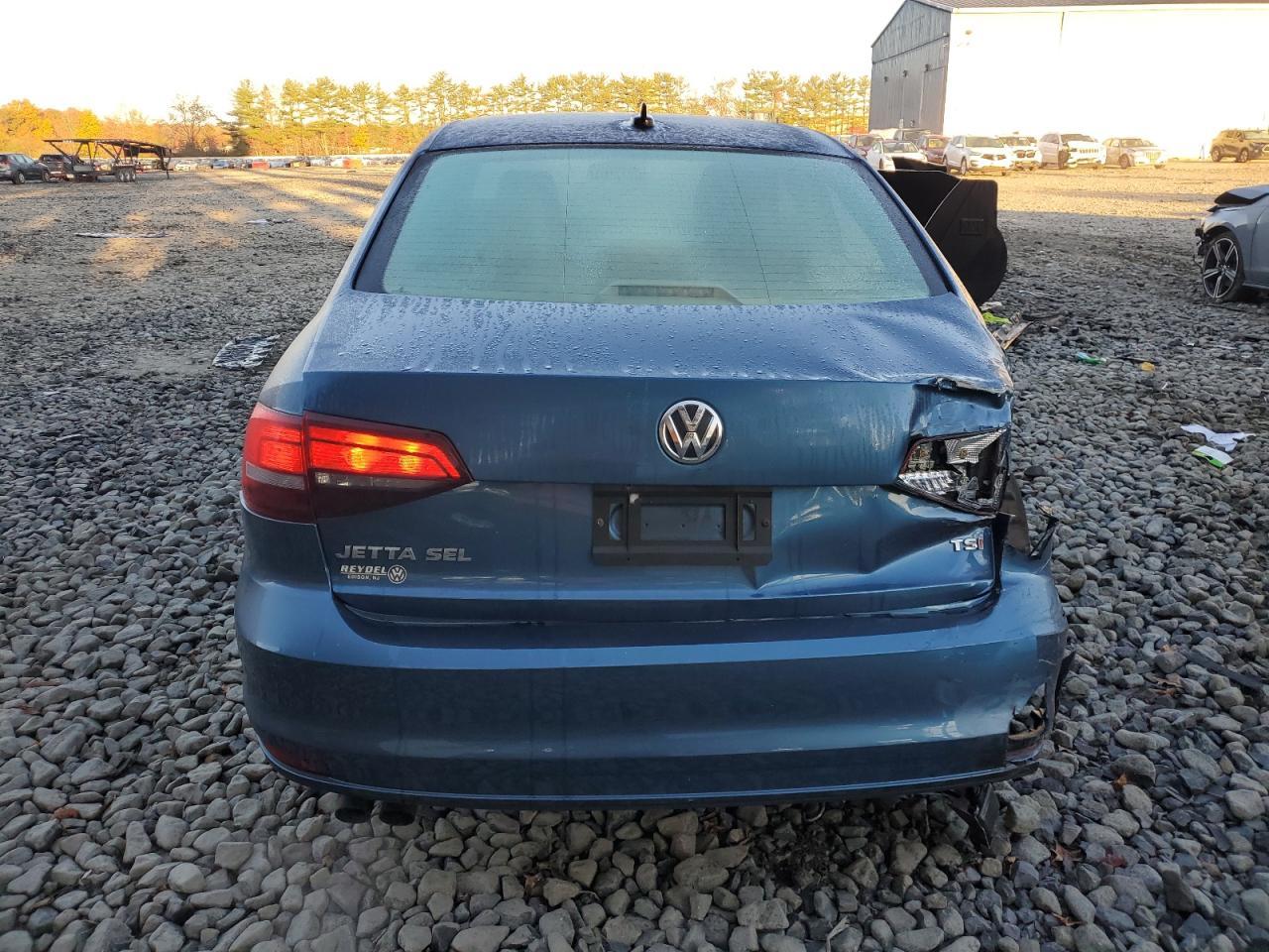 2016 VOLKSWAGEN JETTA