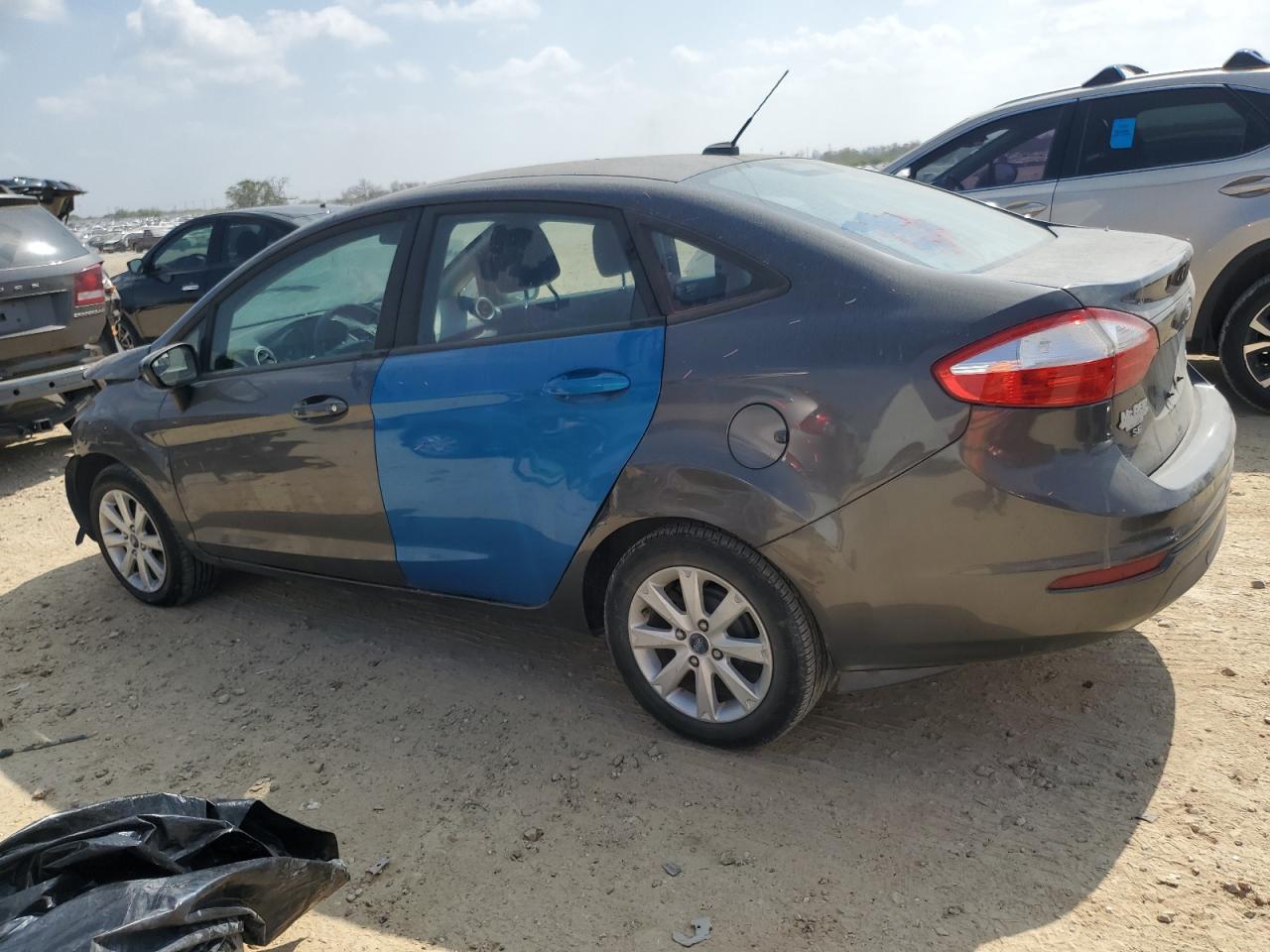 2017 FORD Fiesta