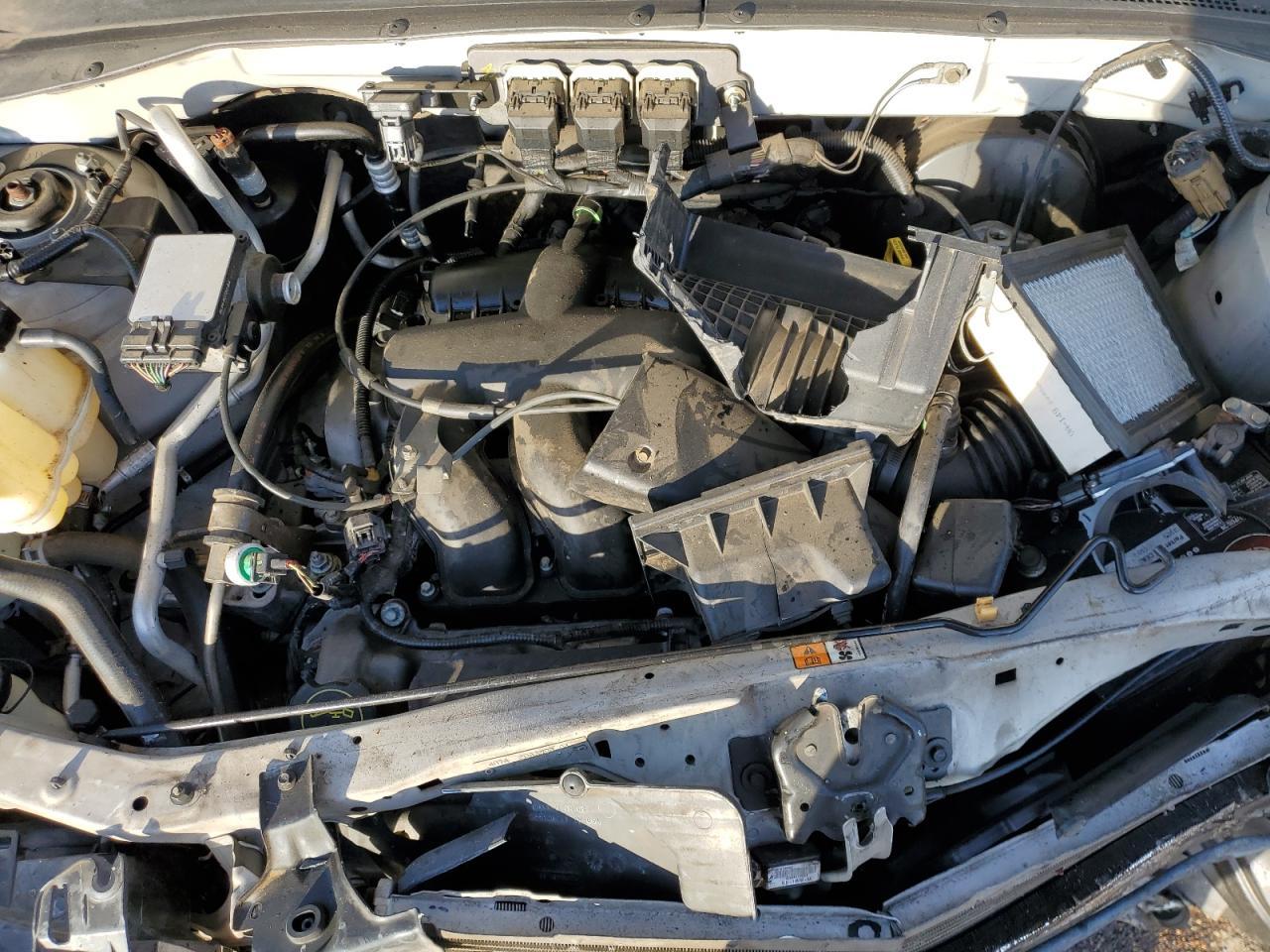 2005 FORD ESCAPE