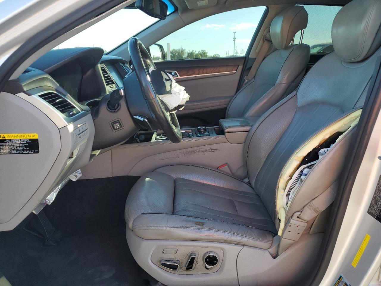 2015 HYUNDAI GENESIS
