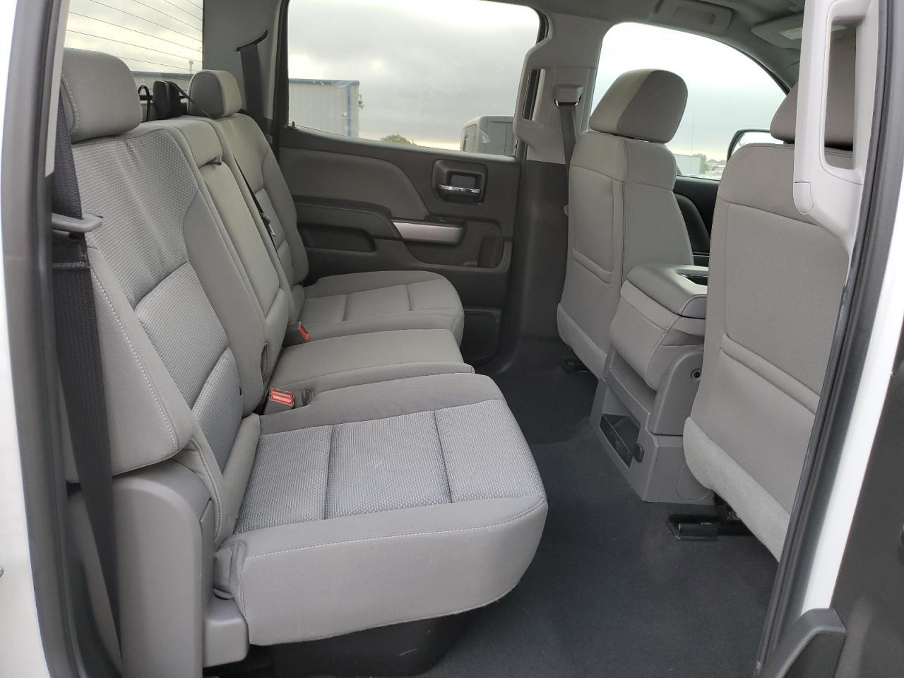 2018 CHEVROLET Silverado
